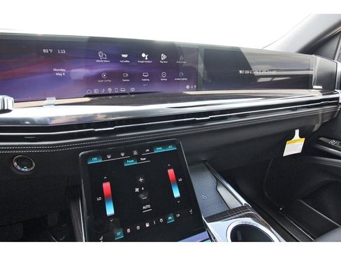 New 2026 Cadillac Escalade ESV 2WD image 17