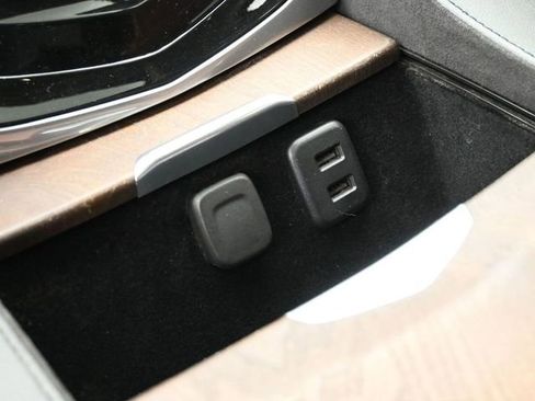 Used 2020 Cadillac Escalade Luxury image 34