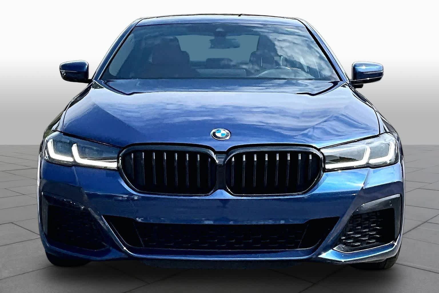 Used 2023 BMW 530i w/ M Sport Package RWD image 4