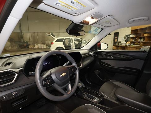 Certified 2024 Chevrolet TrailBlazer LT image 9
