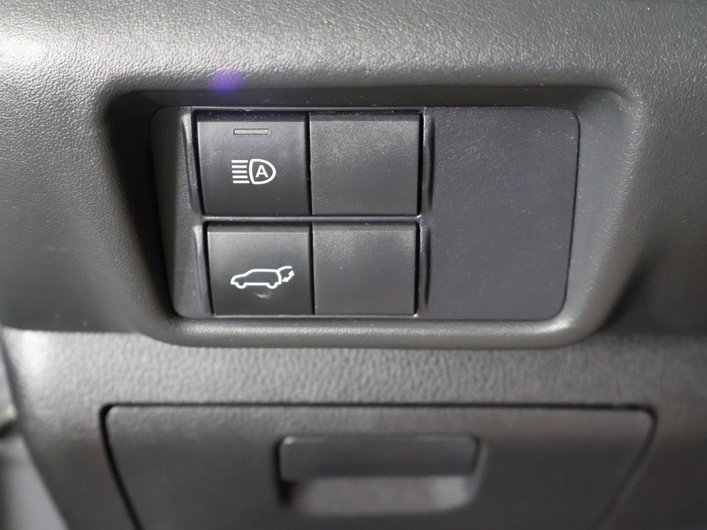 Used 2021 Toyota Highlander XSE AWD/4WD image 38