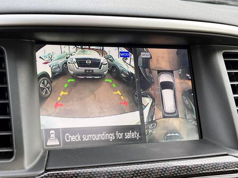 Used 2020 Nissan Pathfinder SL AWD/4WD image 28
