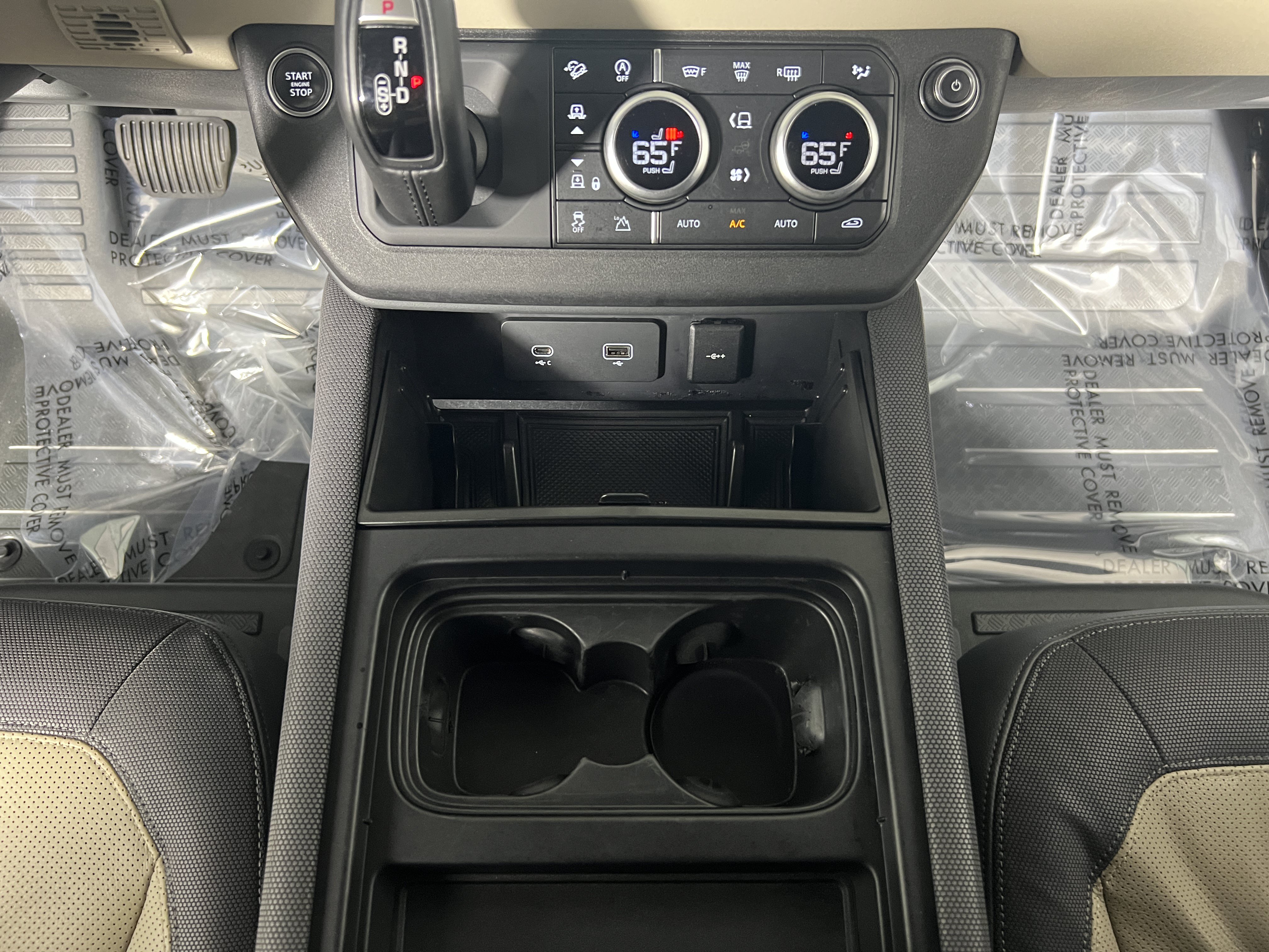 Used 2022 Land Rover Defender 90 X-Dynamic SE AWD/4WD image 18