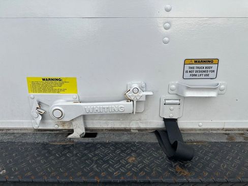 Used 2024 Ford E-350 and Econoline 350 Super Duty image 34