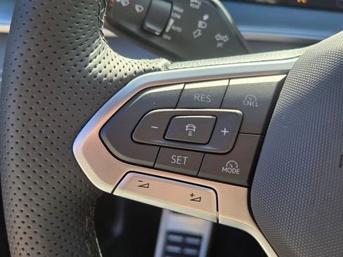 New 2026 Volkswagen Tiguan SE R-Line image 27