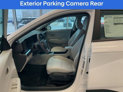 New 2026 Hyundai Kona SE image 3