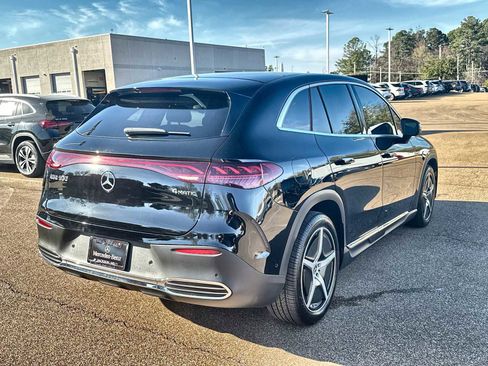 Used 2023 Mercedes-Benz EQE 500 4MATIC SUV w/ Pinnacle Trim Package image 8