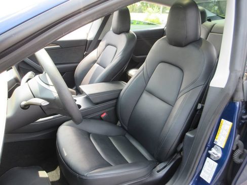 Used 2023 Tesla Model 3 Standard Range RWD image 19