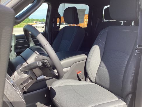 New 2026 RAM 2500 Big Horn AWD/4WD image 9