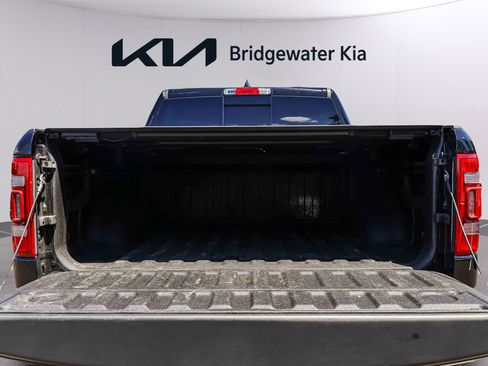 Used 2022 RAM 1500 Laramie AWD/4WD image 22