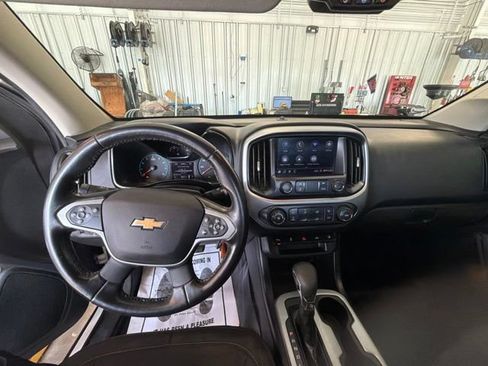 Used 2022 Chevrolet Colorado LT w/ Fleet Safety Package RWD image 12