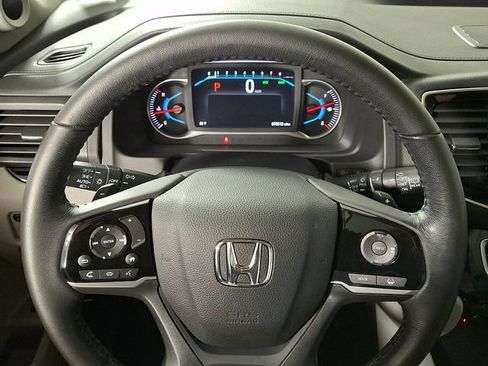 Used 2020 Honda Pilot Touring image 22