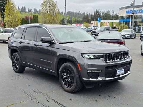 Used 2022 Jeep Grand Cherokee L Limited AWD/4WD image 12