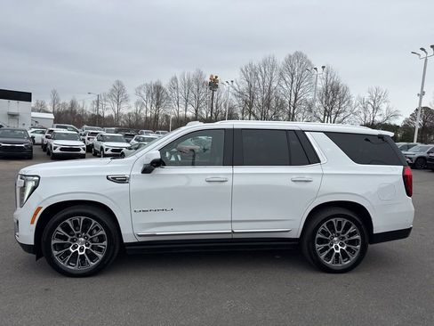 Used 2025 GMC Yukon Denali w/ Denali Reserve Package image 2