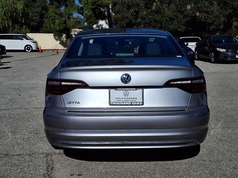 Used 2020 Volkswagen Jetta SE w/ SE Cold Weather Package image 20