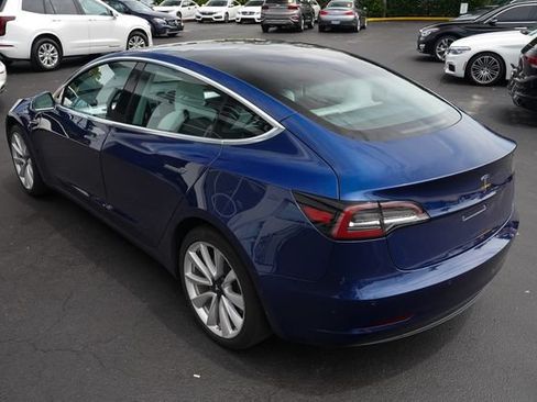 Used 2019 Tesla Model 3 Standard Range Plus RWD image 8