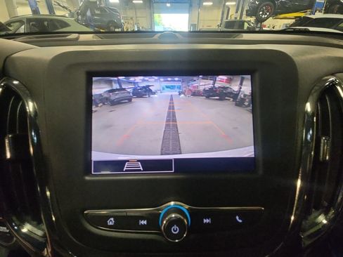 Used 2023 Chevrolet Equinox RS AWD/4WD image 19
