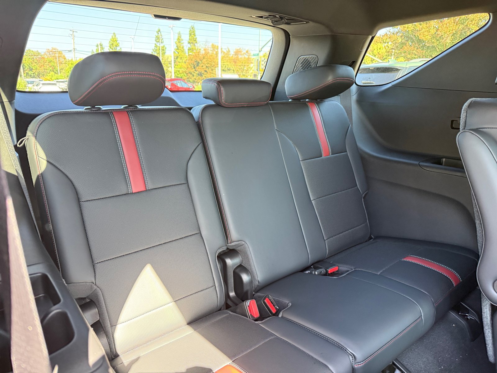 New 2027 Chevrolet Traverse RS AWD/4WD image 21