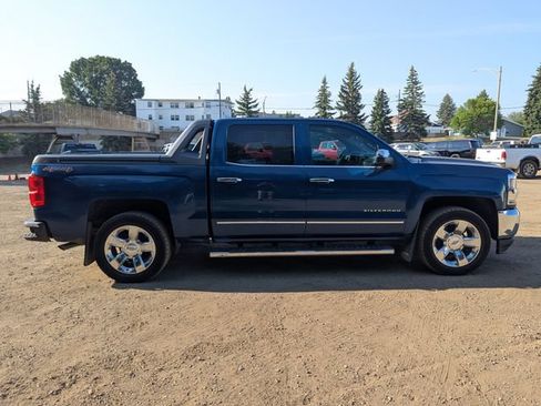 Used 2017 Chevrolet Silverado 1500 LTZ w/ High Desert Package AWD/4WD image 14