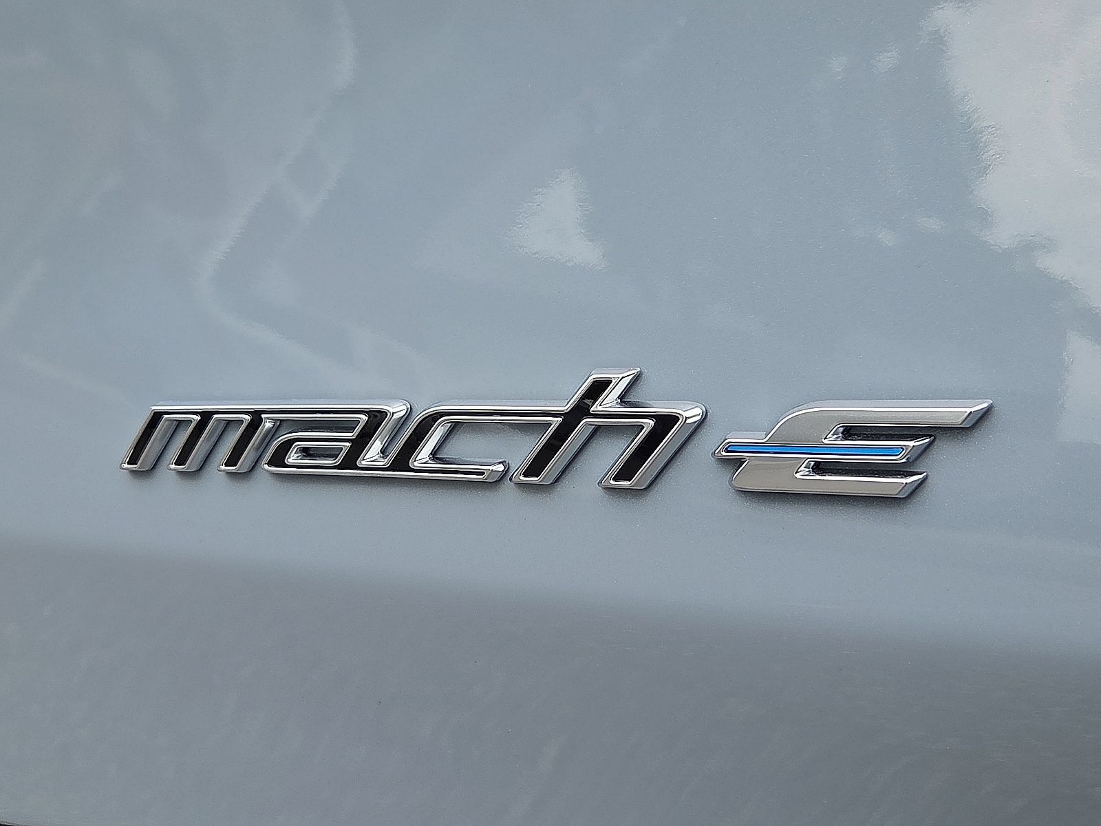 New 2026 Ford Mustang Mach-E Select w/ Comfort Package Lite RWD image 9