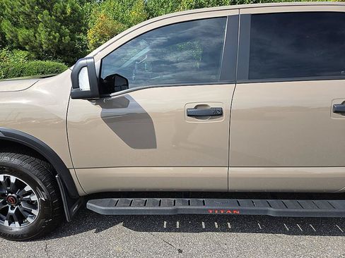 Used 2024 Nissan Titan PRO-4X w/ Pro-4x Convenience Package AWD/4WD image 8