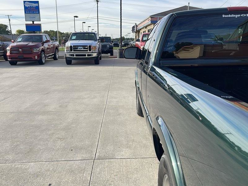 Used 2001 Chevrolet S10 Pickup LS w/ Preferred Equipment Group RWD image 14