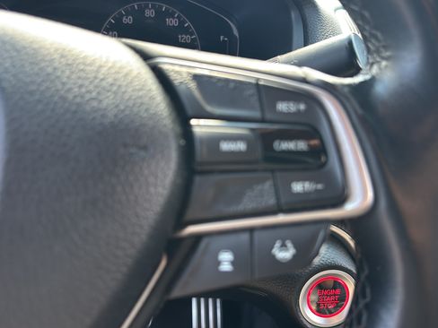 Used 2018 Honda Accord Sport image 24