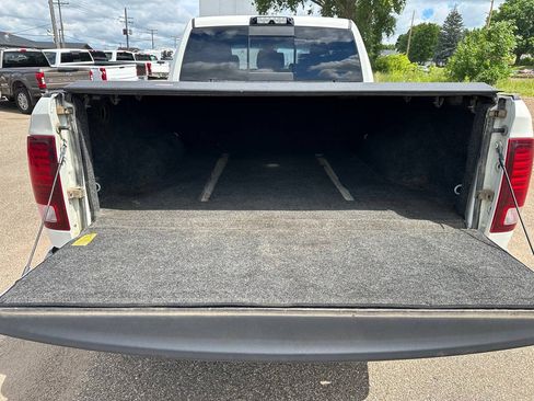 Used 2017 RAM 2500 Laramie w/ Sport Appearance Group AWD/4WD image 9