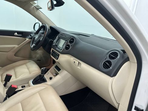 Used 2012 Volkswagen Tiguan S AWD/4WD image 25