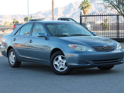 Used 2003 Toyota Camry LE image 1