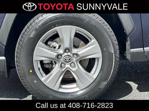 Used 2024 Toyota RAV4 XLE image 12