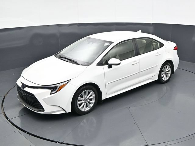 Used 2024 Toyota Corolla LE w/ LE Convenience Package AWD/4WD image 34
