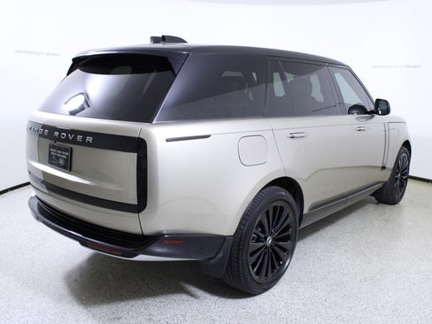 Used 2025 Land Rover Range Rover Long Wheelbase SE image 7