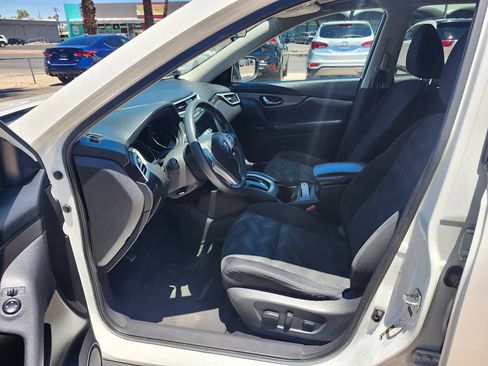Used 2015 Nissan Rogue SV w/ SV Moonroof Package AWD/4WD image 13
