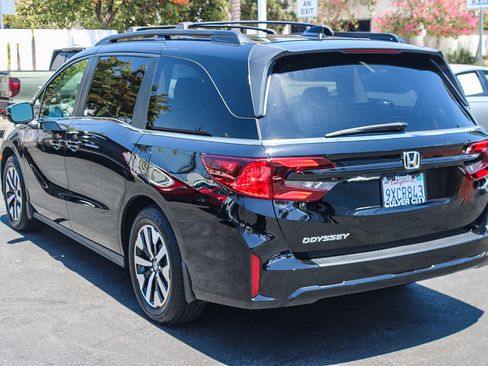 Used 2026 Honda Odyssey EX-L image 7
