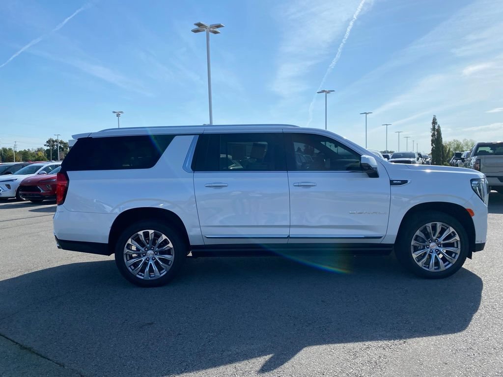 Used 2022 GMC Yukon XL Denali w/ Max Trailering Package AWD/4WD image 6