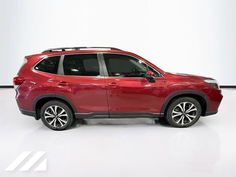 Used 2020 Subaru Forester Limited w/ Popular Package #3 AWD/4WD image 4
