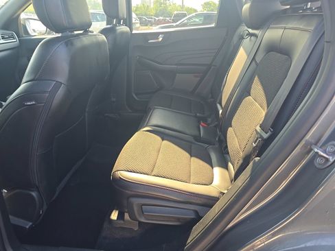 Used 2024 Ford Escape ST-Line w/ Tech Pack #1 AWD/4WD image 9