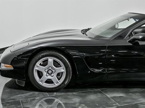 Used 1998 Chevrolet Corvette Convertible image 6