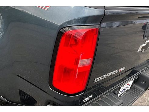 Used 2020 Chevrolet Colorado ZR2 image 22