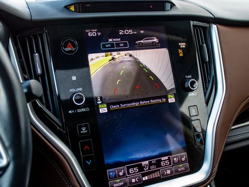 Used 2020 Subaru Outback Touring XT image 42