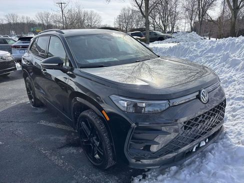 New 2026 Volkswagen Tiguan S image 1