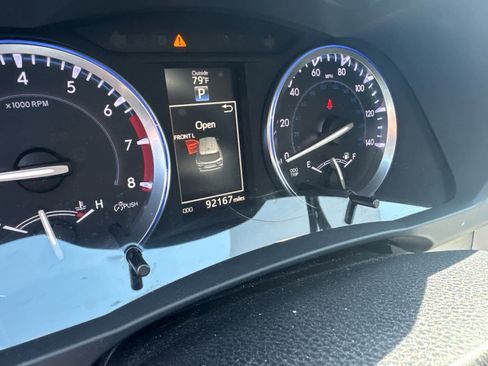 Used 2015 Toyota Highlander XLE image 8