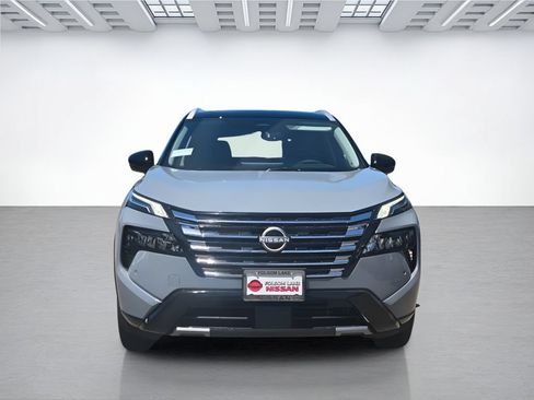 New 2026 Nissan Rogue Platinum AWD/4WD image 2