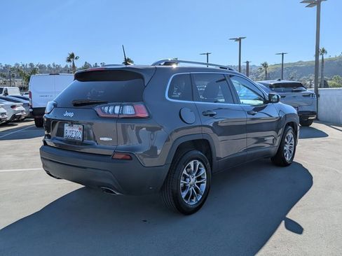 Used 2019 Jeep Cherokee Latitude Plus image 5