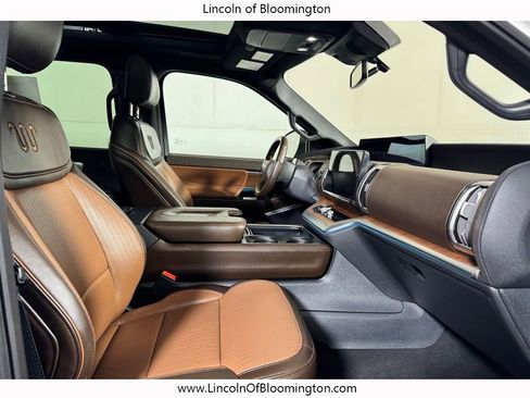 Used 2025 Ford Expedition Max King Ranch image 18