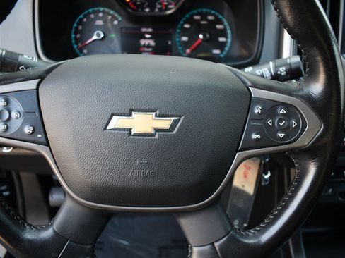 Used 2022 Chevrolet Colorado Z71 AWD/4WD image 30
