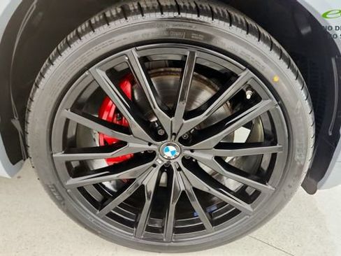 Used 2025 BMW X5 xDrive40i w/ M Sport Package AWD/4WD image 82