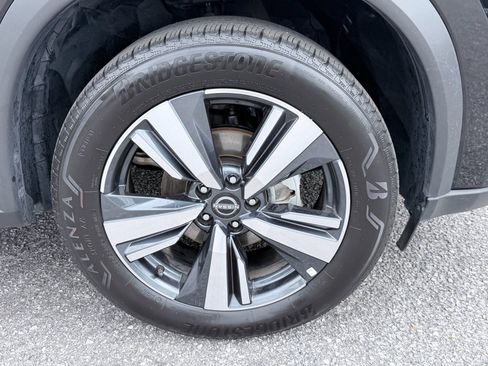 Used 2026 Nissan Rogue SL AWD/4WD image 34