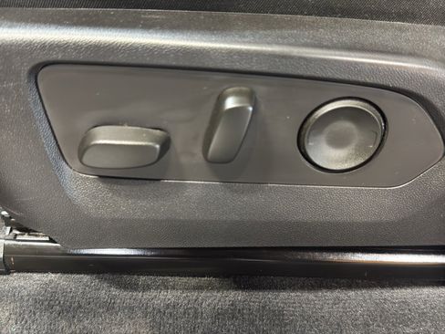 Certified 2023 Chevrolet Colorado LT w/ LT Convenience Package II image 14